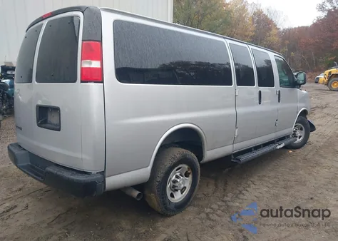 2020 Chevrolet Express Passenger Rwd 3500 Extended Wheelbase Ls from USA, damaged, VIN 1GAZGNFP2L1255583